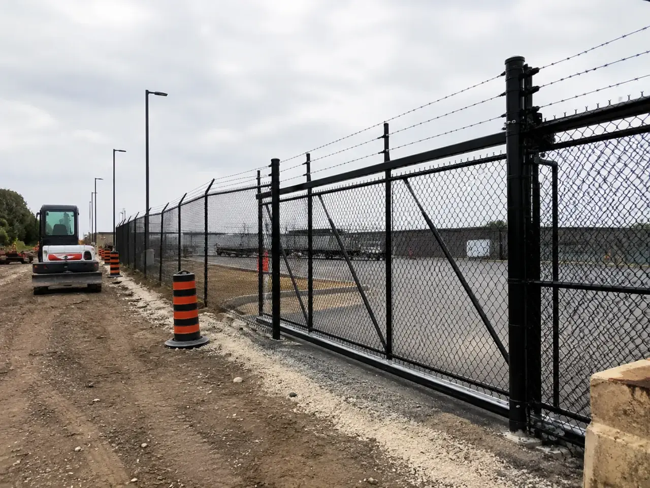 Which commercial fencing and gates method fits the condition? by Harrowgate Group