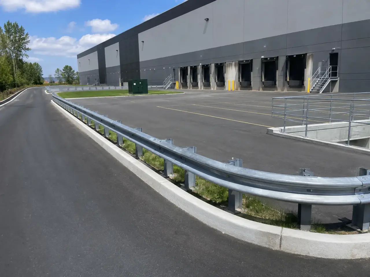 Guardrail and Guide Rail Installation in Markham