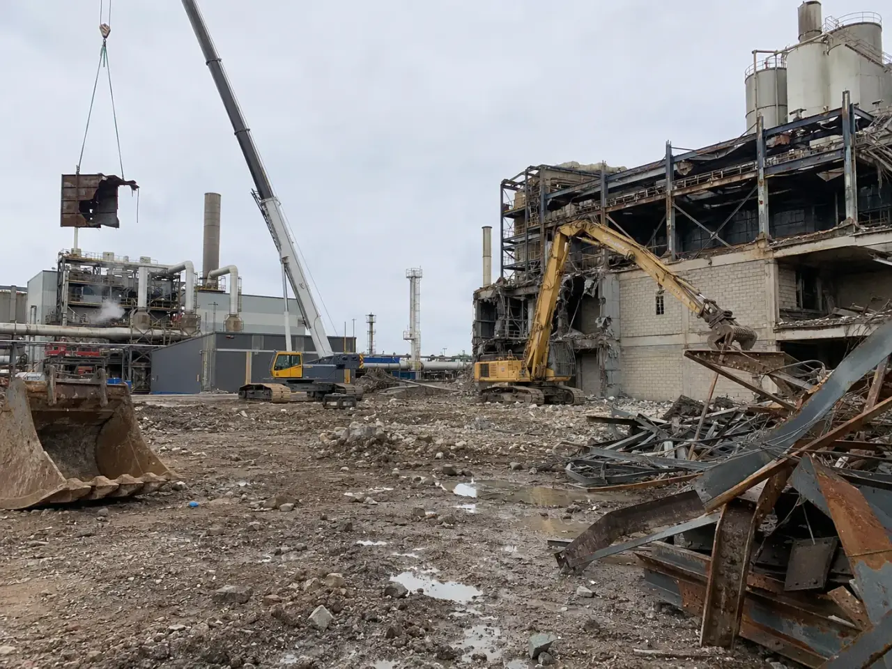 Which industrial demolition method fits the condition? by Harrowgate Group