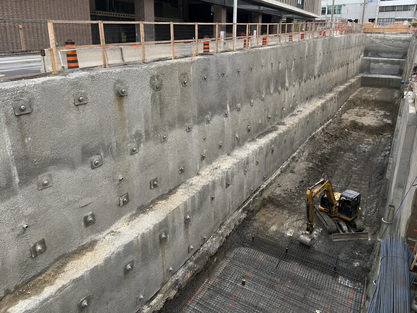 Soil Nail Walls across Markham property by Harrowgate Group