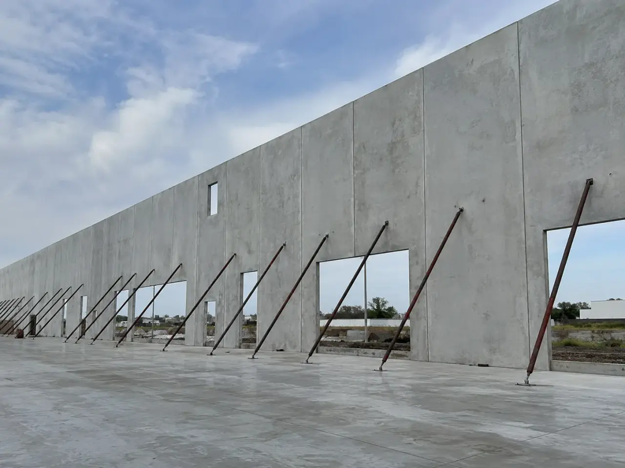 Tilt-Up Concrete Panels in Aurora